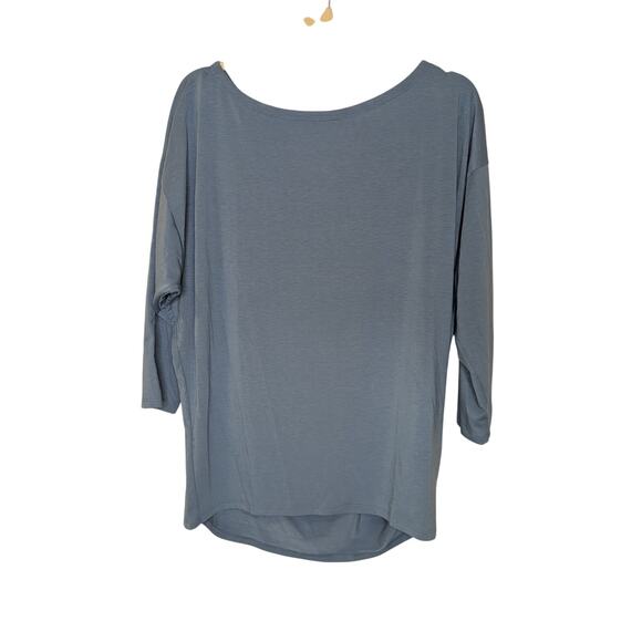 Athleta 3/4 Length Sleeve Scoop Neck Soft Blue Athleisure Top Womens Size Medium - Picture 1 of 8